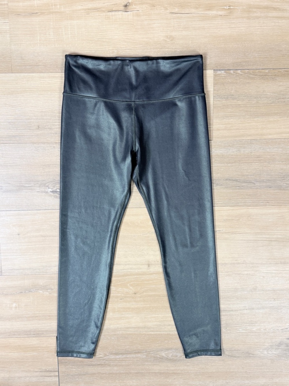 Athleta Green Shine Elation Ultra High Rise Tight Leggings | Size M